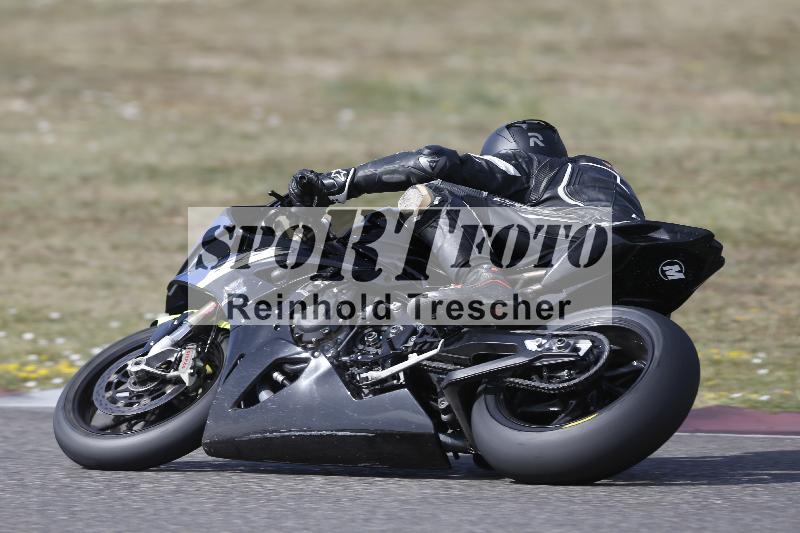 /37 09.08.2026  Pluess Motosport ADR/Freies Fahren/15